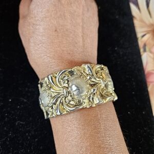 Vintage 60s Gold-tone Repoussé Hinged Cuff Bracelet (Unsigned)